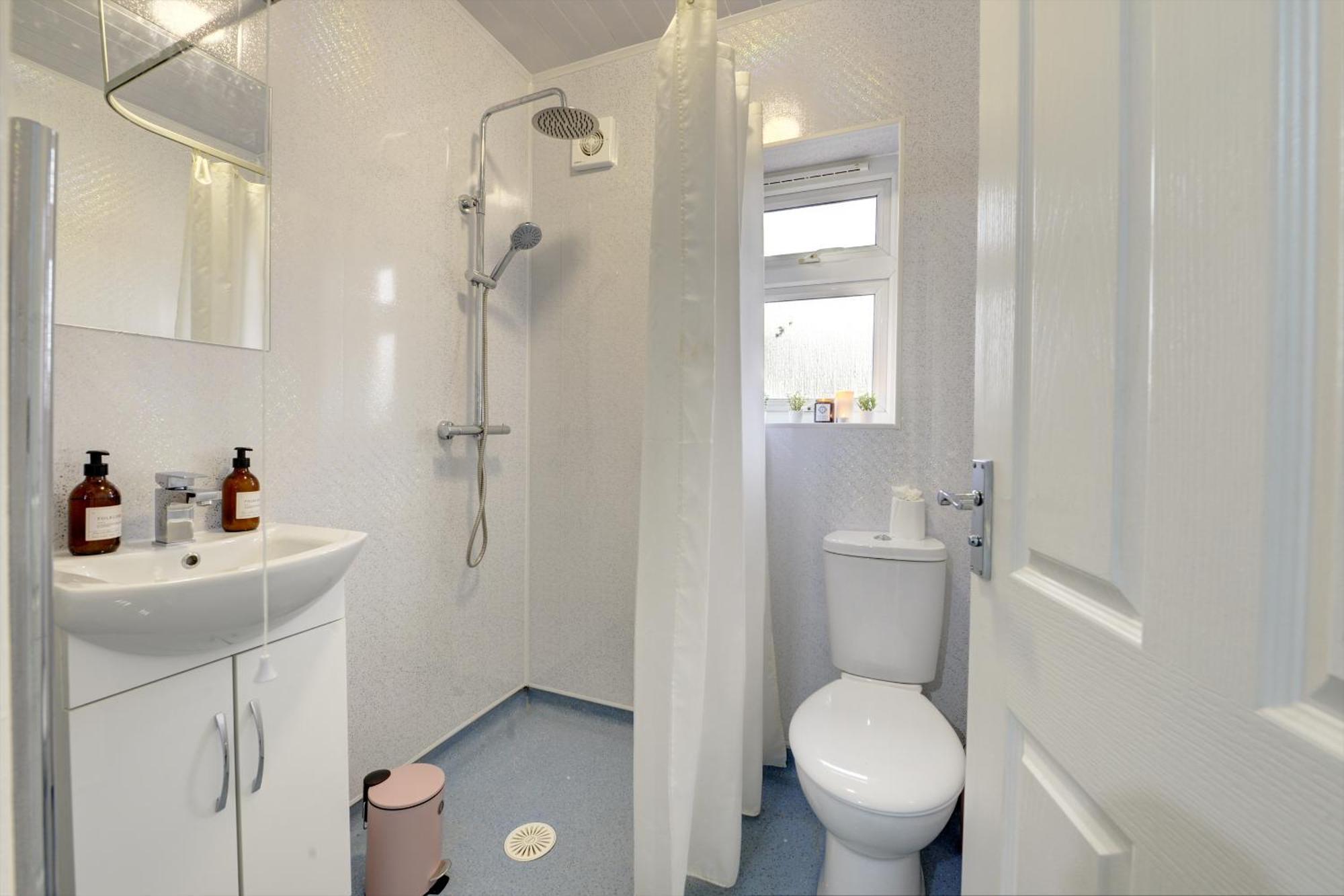 Stunning And Lovely 3 Bed House - Catch 22 Ковентри Экстерьер фото