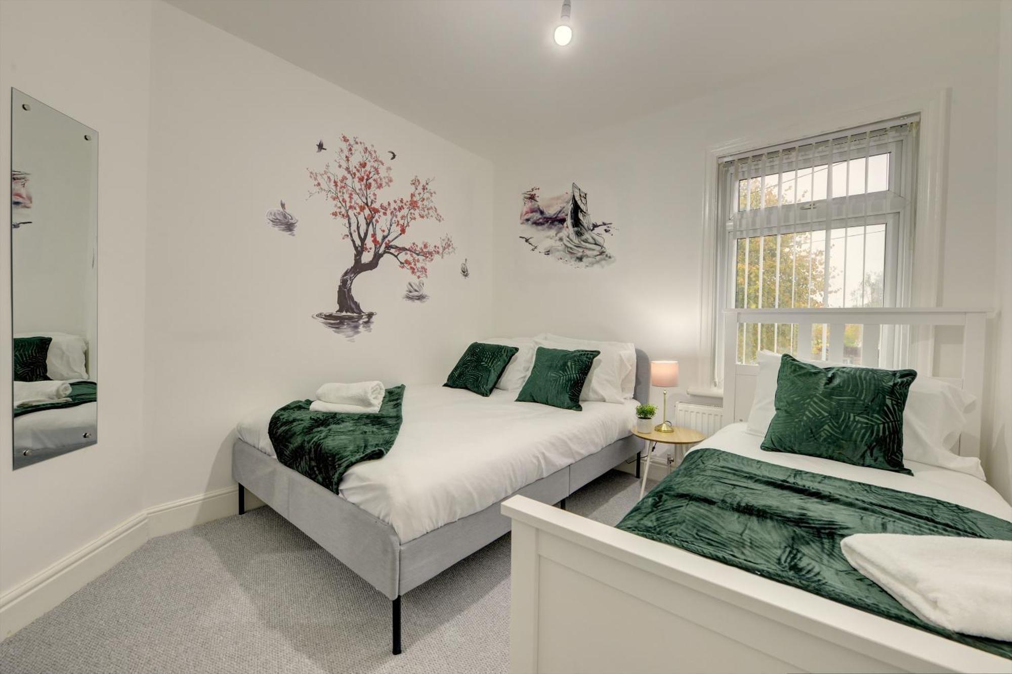 Stunning And Lovely 3 Bed House - Catch 22 Ковентри Экстерьер фото